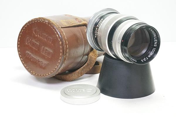 An image of a 5-100mm f3.5 Canon screw mount lens