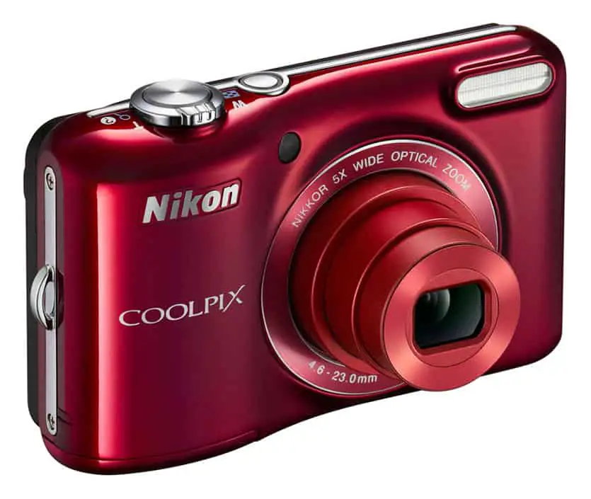 red Nikon Coolpix L32 camera with white background
